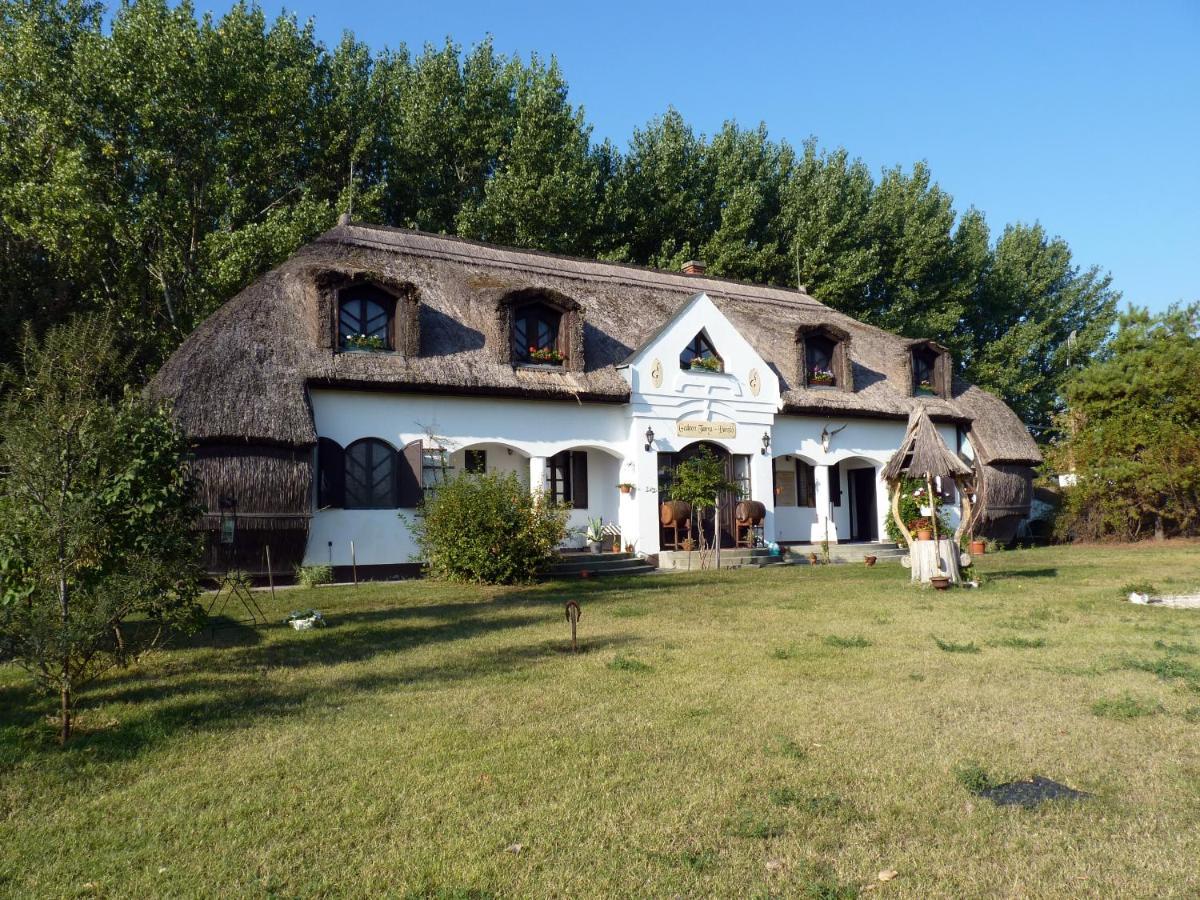 Gedeon Tanya Panzio Guest House Jakabszallas Exterior photo